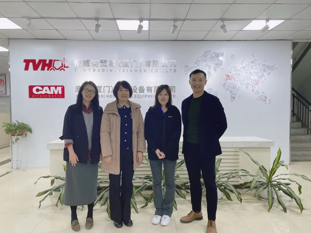 工程机械工业协会工业车辆分会秘书长一行到访 008PG国际 帝威衡